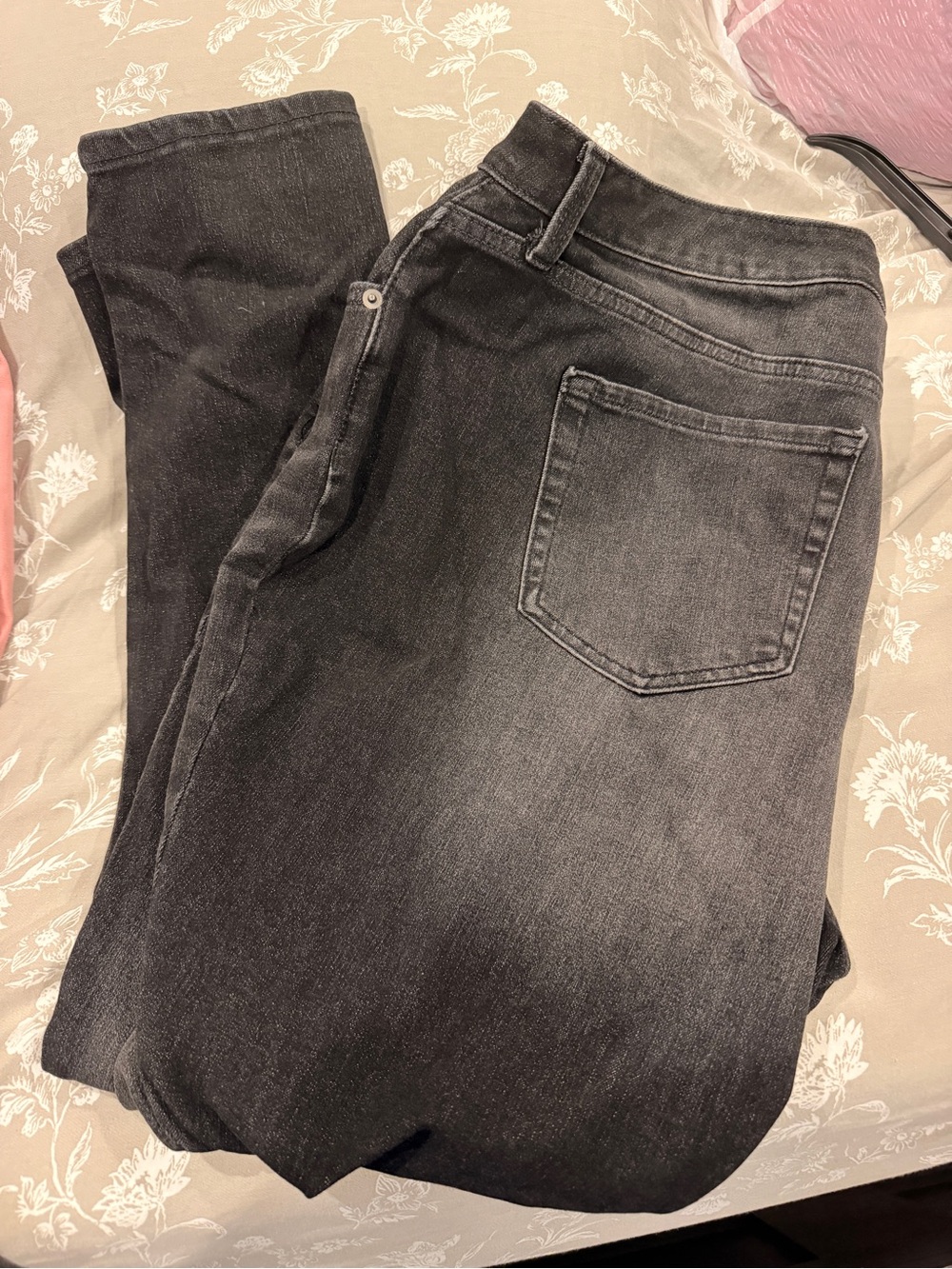 Time and Tru Women's Skinny Jeans in Black Wash